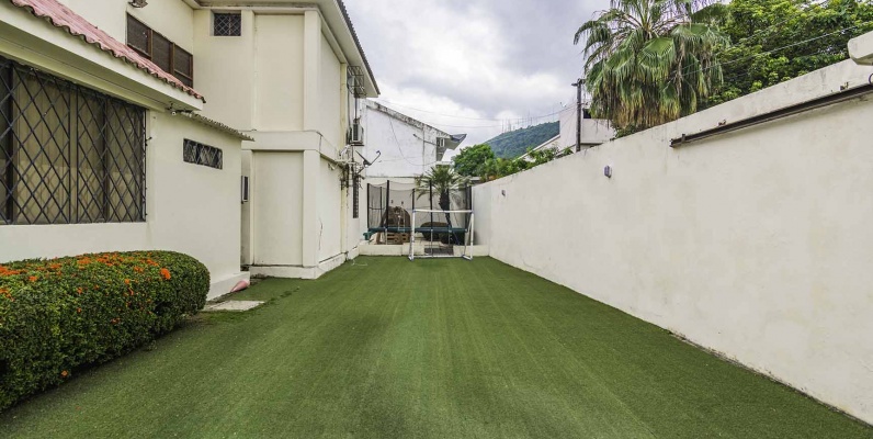 Casa en Venta en Colinas de Los Ceibos, Guayaquil GeoBienes - Casa en Venta en Colinas de Los Ceibos, Guayaquil - Plusvalia Guayaquil Casas de venta y alquiler Inmobiliaria Ecuador