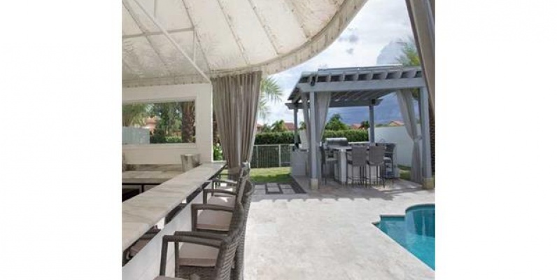 GeoBienes - Casa en venta en Doral Park - Miami Florida - Plusvalia Guayaquil Casas de venta y alquiler Inmobiliaria Ecuador