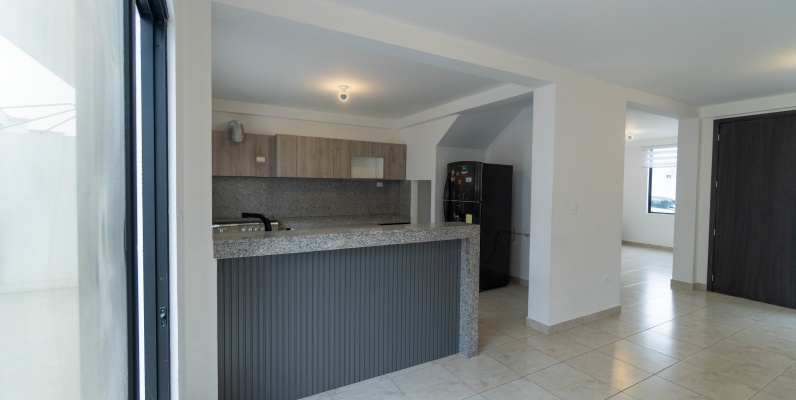 GeoBienes - Casa en venta en La Joya etapa Aquamarina, vía Daule - Plusvalia Guayaquil Casas de venta y alquiler Inmobiliaria Ecuador