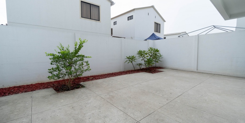 GeoBienes - Casa en venta en La Joya etapa Aquamarina, vía Daule - Plusvalia Guayaquil Casas de venta y alquiler Inmobiliaria Ecuador