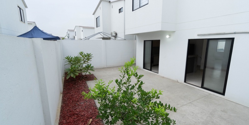 GeoBienes - Casa en venta en La Joya etapa Aquamarina, vía Daule - Plusvalia Guayaquil Casas de venta y alquiler Inmobiliaria Ecuador