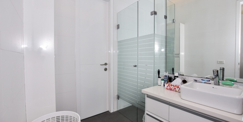 Casa en venta en la Urbanización Castelago, Vía Samborondón GeoBienes - Casa en venta en la Urbanización Castelago, Vía Samborondón - Plusvalia Guayaquil Casas de venta y alquiler Inmobiliaria Ecuador