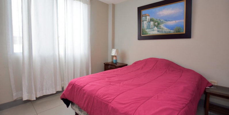 Casa en venta en la Urbanización Castilla, Vía Samorondón GeoBienes - Casa en venta en la Urbanización Castilla, Vía Samorondón - Plusvalia Guayaquil Casas de venta y alquiler Inmobiliaria Ecuador