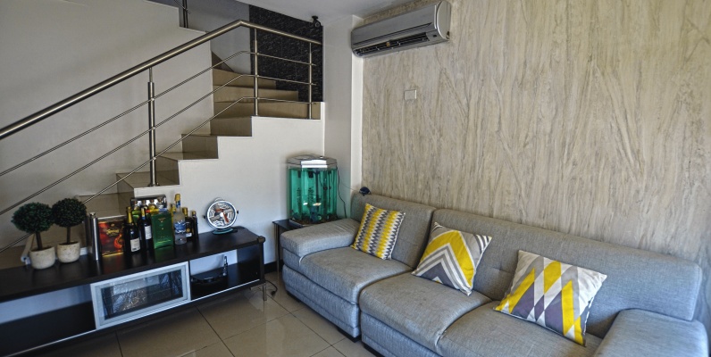 Casa en venta en la Urbanización Castilla, Vía Samorondón GeoBienes - Casa en venta en la Urbanización Castilla, Vía Samorondón - Plusvalia Guayaquil Casas de venta y alquiler Inmobiliaria Ecuador