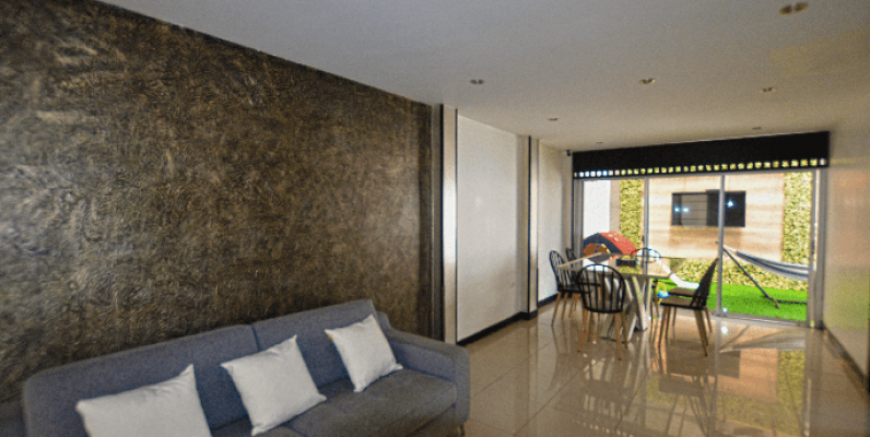 Casa en venta en la Urbanización Castilla, Vía Samorondón GeoBienes - Casa en venta en la Urbanización Castilla, Vía Samorondón - Plusvalia Guayaquil Casas de venta y alquiler Inmobiliaria Ecuador