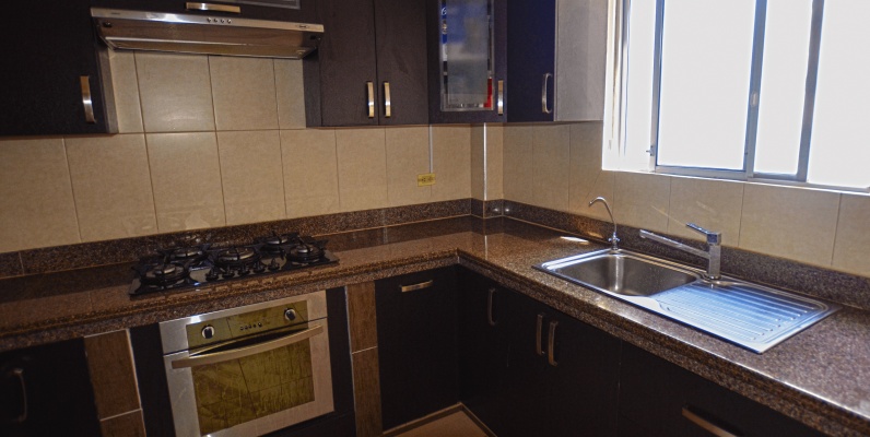 Casa en venta en la Urbanización Castilla, Vía Samorondón GeoBienes - Casa en venta en la Urbanización Castilla, Vía Samorondón - Plusvalia Guayaquil Casas de venta y alquiler Inmobiliaria Ecuador