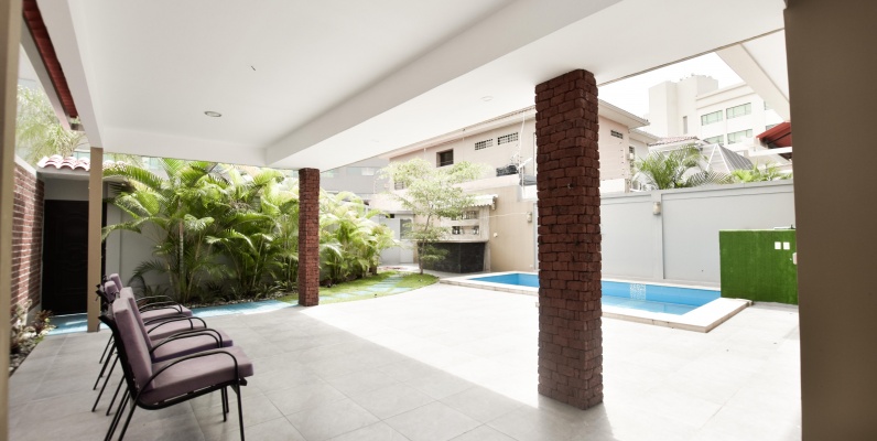 GeoBienes - Casa en venta en la urbanización Ciudad Colón - Plusvalia Guayaquil Casas de venta y alquiler Inmobiliaria Ecuador