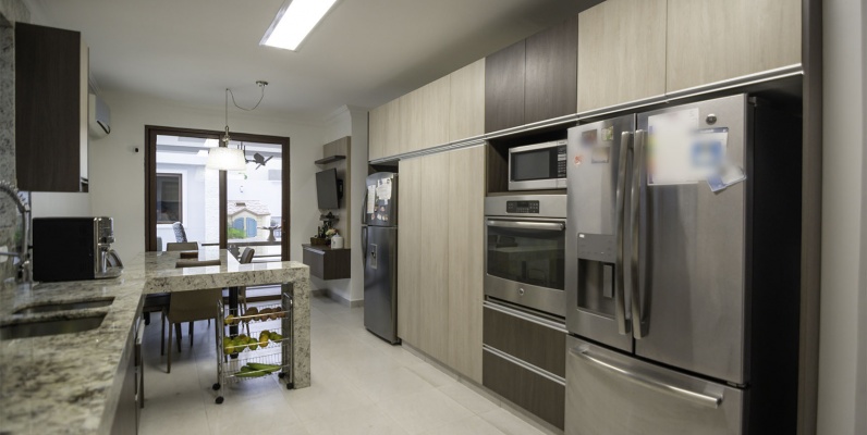 Casa en venta en la Urbanización Terrasol, Vía a Samborondón GeoBienes - Casa en venta en la Urbanización Terrasol, Vía a Samborondón - Plusvalia Guayaquil Casas de venta y alquiler Inmobiliaria Ecuador