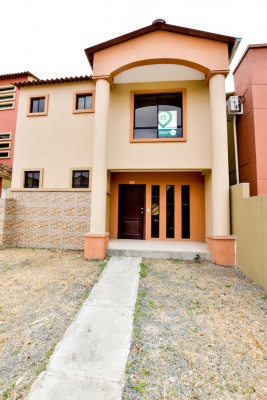 Casa en venta en la Urbanización Villa Club, Vía a Daule GeoBienes - Casa en venta en la Urbanización Villa Club, Vía a Daule - Plusvalia Guayaquil Casas de venta y alquiler Inmobiliaria Ecuador