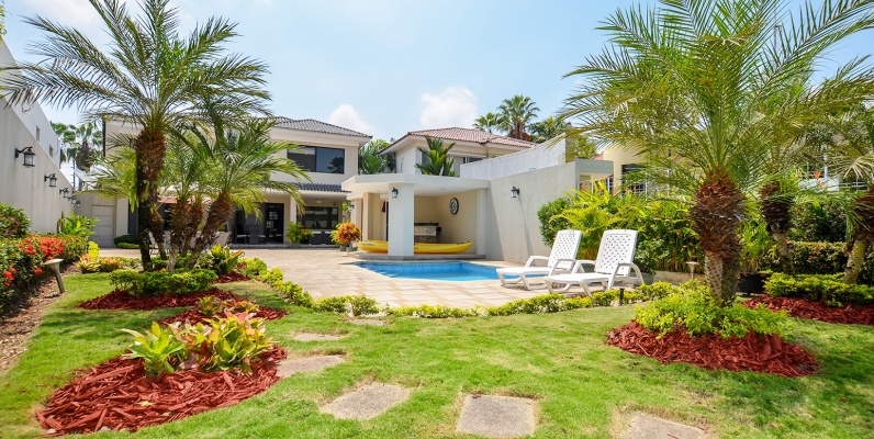 Casa en venta en Lago Sol sector vía a Samborondón GeoBienes - Casa en venta en Lago Sol sector vía a Samborondón - Plusvalia Guayaquil Casas de venta y alquiler Inmobiliaria Ecuador