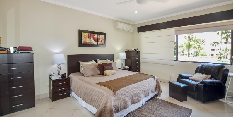 Casa en venta en Lago Sol sector vía a Samborondón GeoBienes - Casa en venta en Lago Sol sector vía a Samborondón - Plusvalia Guayaquil Casas de venta y alquiler Inmobiliaria Ecuador