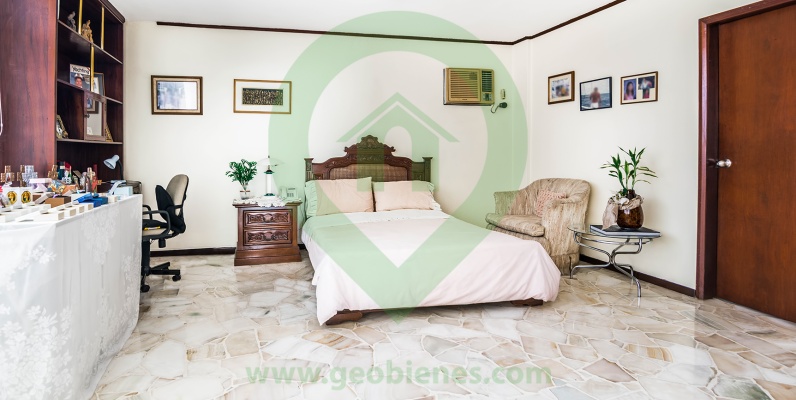 GeoBienes - Casa en venta en Lomas de Urdesa norte de Guayaquil - Plusvalia Guayaquil Casas de venta y alquiler Inmobiliaria Ecuador