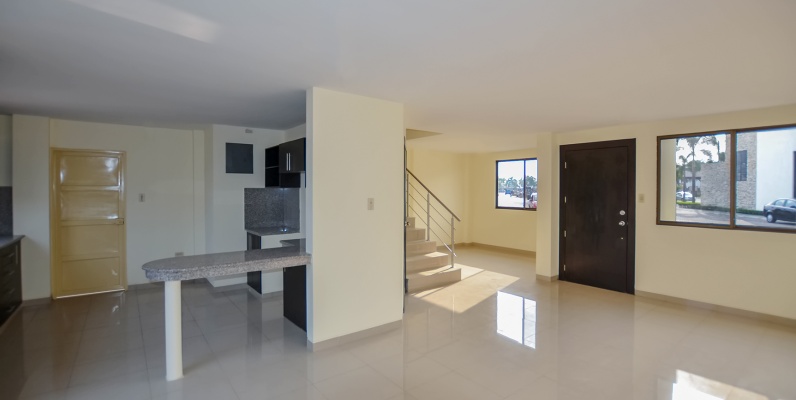 Casa en venta en Mallorca Village sector vía a Samborondón GeoBienes - Casa en venta en Mallorca Village sector vía a Samborondón - Plusvalia Guayaquil Casas de venta y alquiler Inmobiliaria Ecuador