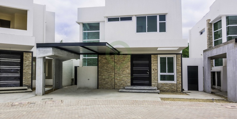 GeoBienes - Casa en venta Villa 3 en Mocolí Gardens en Vía a Samborondón - Plusvalia Guayaquil Casas de venta y alquiler Inmobiliaria Ecuador
