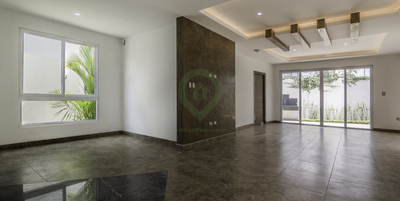Casa en Venta en Mocolí Gardens en Vía a Samborondón GeoBienes - Casa en venta Villa 5 en Mocolí Gardens en Vía a Samborondón - Plusvalia Guayaquil Casas de venta y alquiler Inmobiliaria Ecuador