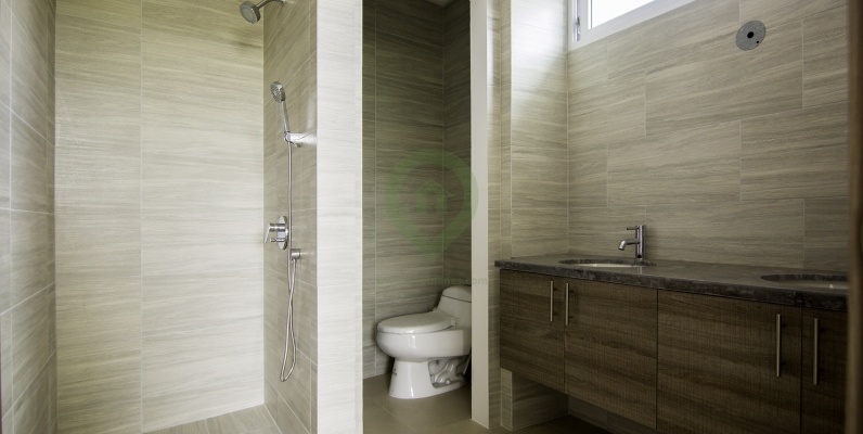 Casa en Venta en Mocolí Gardens en Vía a Samborondón GeoBienes - Casa en venta Villa 3 en Mocolí Gardens en Vía a Samborondón - Plusvalia Guayaquil Casas de venta y alquiler Inmobiliaria Ecuador