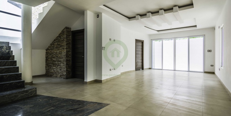 Casa en Venta en Mocolí Gardens Vía a Samborondón GeoBienes - Casa en venta Villa 1 en Mocolí Gardens Vía a Samborondón - Plusvalia Guayaquil Casas de venta y alquiler Inmobiliaria Ecuador