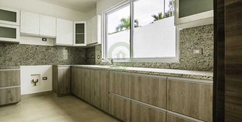 Casa en Venta en Mocolí Gardens Vía a Samborondón GeoBienes - Casa en venta Villa 1 en Mocolí Gardens Vía a Samborondón - Plusvalia Guayaquil Casas de venta y alquiler Inmobiliaria Ecuador