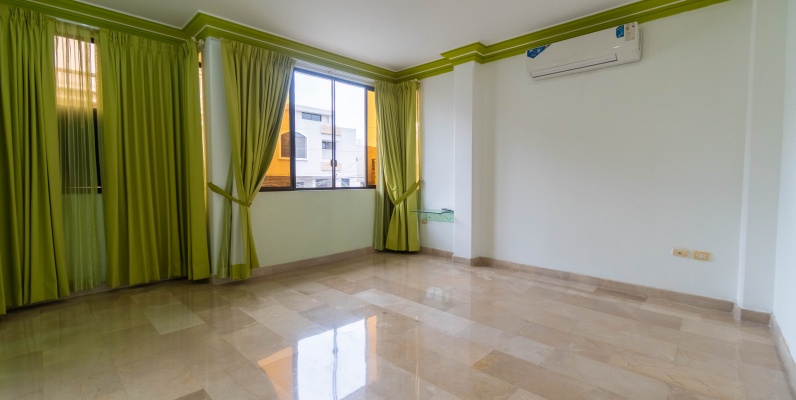 Casa en venta en Ubranización Goleta Alcance, Guayaquil GeoBienes - Casa en venta en Ubranización Goleta Alcance, Guayaquil - Plusvalia Guayaquil Casas de venta y alquiler Inmobiliaria Ecuador