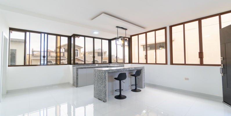 Casa en venta en Ubranización Goleta Alcance, Guayaquil GeoBienes - Casa en venta en Ubranización Goleta Alcance, Guayaquil - Plusvalia Guayaquil Casas de venta y alquiler Inmobiliaria Ecuador