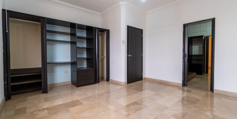 Casa en venta en Ubranización Goleta Alcance, Guayaquil GeoBienes - Casa en venta en Ubranización Goleta Alcance, Guayaquil - Plusvalia Guayaquil Casas de venta y alquiler Inmobiliaria Ecuador