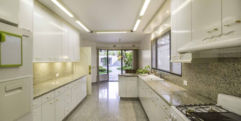 Casa en Venta en Urb. Río Grande, Vía a Samborondón GeoBienes - Casa en Venta en Urb. Río Grande, Vía a Samborondón - Plusvalia Guayaquil Casas de venta y alquiler Inmobiliaria Ecuador