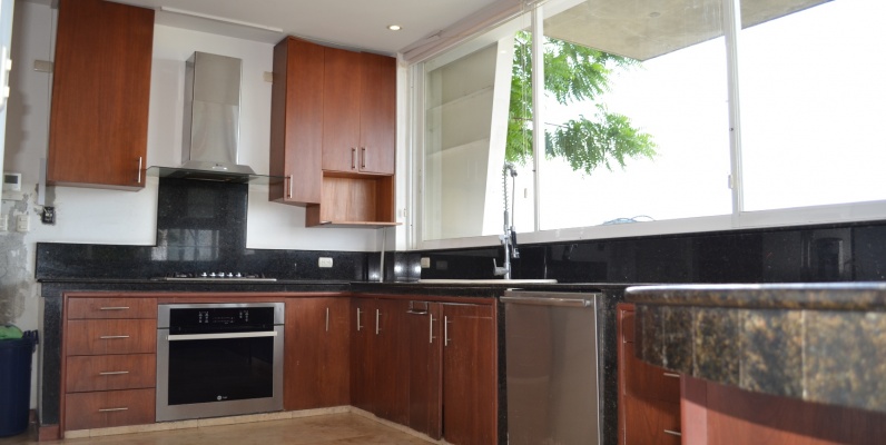 Casa en venta en urbanización Bellavista sector centro sur GeoBienes - Casa en venta en urbanización Bellavista sector centro sur - Plusvalia Guayaquil Casas de venta y alquiler Inmobiliaria Ecuador