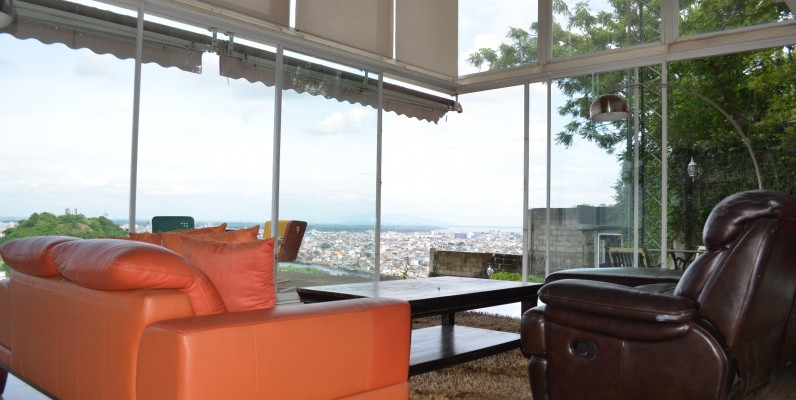 GeoBienes - Casa en venta en urbanización Bellavista sector centro sur   - Plusvalia Guayaquil Casas de venta y alquiler Inmobiliaria Ecuador