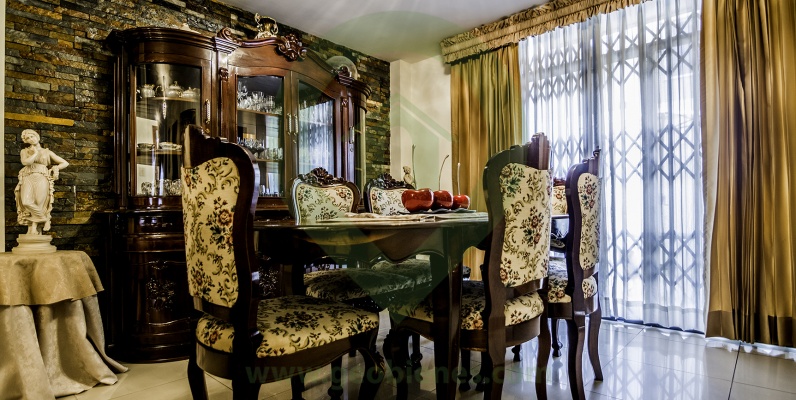 Casa en venta en Urbanización Castilla vía a Samborondón GeoBienes - Casa en venta en Urbanización Castilla vía a Samborondón - Plusvalia Guayaquil Casas de venta y alquiler Inmobiliaria Ecuador