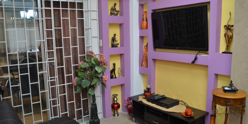 Casa en venta en urbanizacion Colinas del Sol sector via daule GeoBienes - Casa en venta en urbanización Colinas del Sol sector vía Daule - Plusvalia Guayaquil Casas de venta y alquiler Inmobiliaria Ecuador