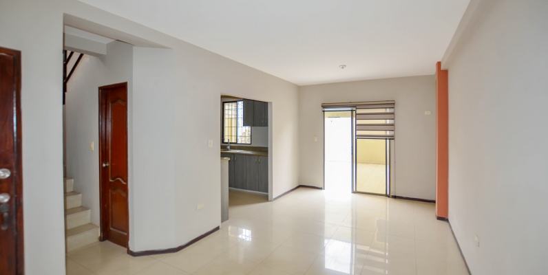 Casa en venta en urbanización La Joya sector Vía a Daule GeoBienes - Casa en venta en urbanización La Joya sector Vía a Daule - Plusvalia Guayaquil Casas de venta y alquiler Inmobiliaria Ecuador