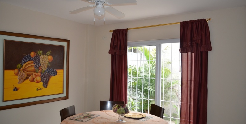 Casa en venta en urbanización La Perla Av Terminal terrestre pascuales GeoBienes - Casa en venta en urbanización La Perla Av Terminal Terrestre Pascuales - Plusvalia Guayaquil Casas de venta y alquiler Inmobiliaria Ecuador