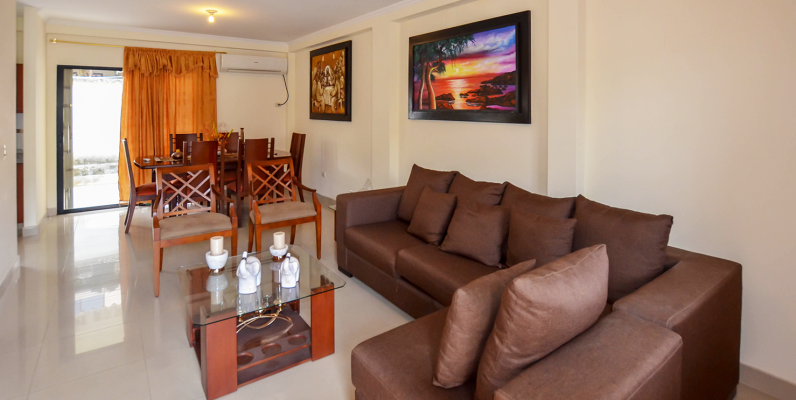 Casa en venta en Urbanización Milán sector Vía Salitre - Samborondón GeoBienes - Casa en venta en Urbanización Milán sector Vía Salitre - Samborondón - Plusvalia Guayaquil Casas de venta y alquiler Inmobiliaria Ecuador