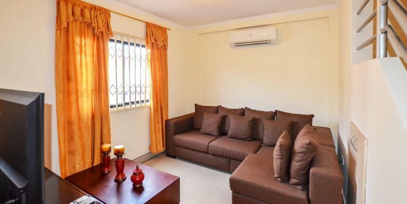 Casa en venta en Urbanización Milán sector Vía Salitre - Samborondón GeoBienes - Casa en venta en Urbanización Milán sector Vía Salitre - Samborondón - Plusvalia Guayaquil Casas de venta y alquiler Inmobiliaria Ecuador