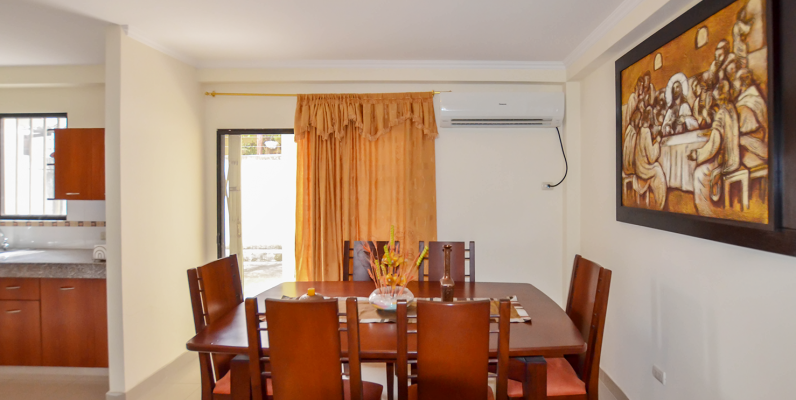 Casa en venta en Urbanización Milán sector Vía Salitre - Samborondón GeoBienes - Casa en venta en Urbanización Milán sector Vía Salitre - Samborondón - Plusvalia Guayaquil Casas de venta y alquiler Inmobiliaria Ecuador