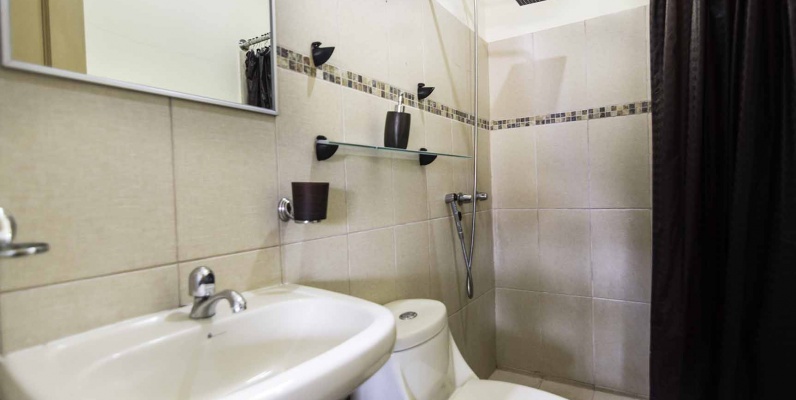 Casa en venta en Urbanización Milann vía a Samborondón GeoBienes - Casa en venta en Urbanización Milann vía a Samborondón - Plusvalia Guayaquil Casas de venta y alquiler Inmobiliaria Ecuador
