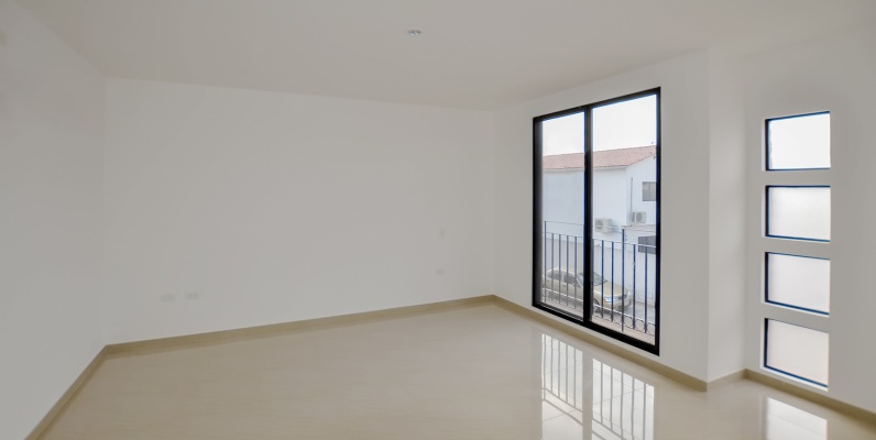 Casa en venta en urbanización Napoli sector vía a Samborondón GeoBienes - Casa en venta en urbanización Napoli vía a Samborondón - Plusvalia Guayaquil Casas de venta y alquiler Inmobiliaria Ecuador