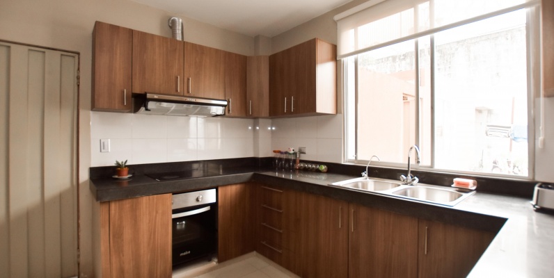 Casa en venta en urbanización San Sebastián GeoBienes - Casa en venta en urbanización San Sebastián - Plusvalia Guayaquil Casas de venta y alquiler Inmobiliaria Ecuador