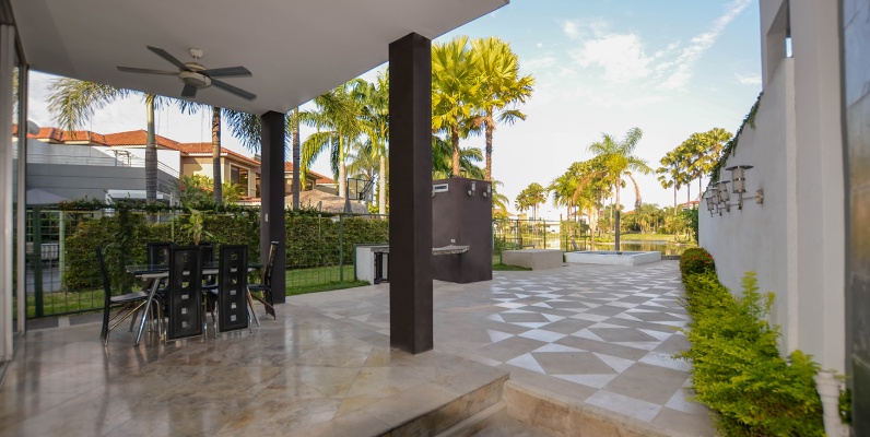 Casa en venta en Urbanización Terrasol sector Vía a Samborondón GeoBienes - Casa en venta en Urbanización Terrasol Vía a Samborondón - Plusvalia Guayaquil Casas de venta y alquiler Inmobiliaria Ecuador