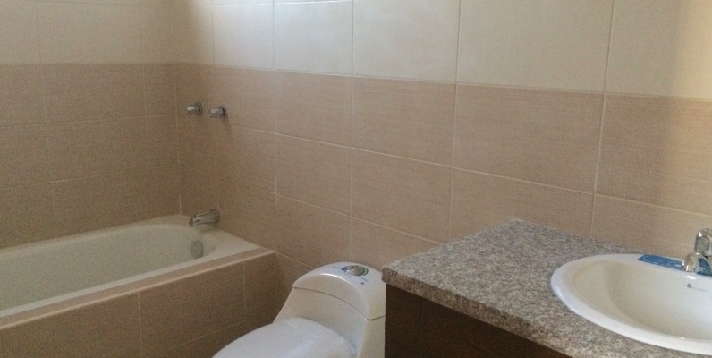 Casa en Venta en Urbanización Villa Club Etapa Natura vía samborodon GeoBienes - Casa en Venta en Urbanización Villa Club Etapa Natura Samborondón - Plusvalia Guayaquil Casas de venta y alquiler Inmobiliaria Ecuador