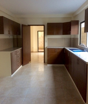 Casa en Venta en Urbanización Villa Club Etapa Natura vía samborodon GeoBienes - Casa en Venta en Urbanización Villa Club Etapa Natura Samborondón - Plusvalia Guayaquil Casas de venta y alquiler Inmobiliaria Ecuador