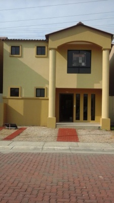 Casa en venta en Villa Club, etapa Iris GeoBienes - Casa en venta en Villa Club, Etapa Iris - Plusvalia Guayaquil Casas de venta y alquiler Inmobiliaria Ecuador