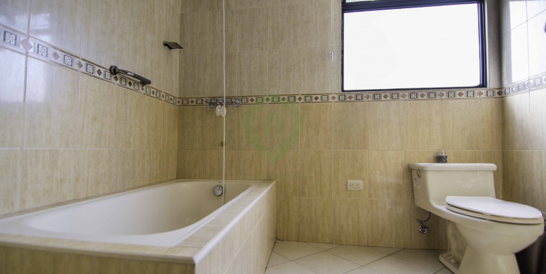 Casa en venta en Vista Sol vía a Samborondón GeoBienes - Casa en venta en Vista Sol vía a Samborondón Guayaquil - Plusvalia Guayaquil Casas de venta y alquiler Inmobiliaria Ecuador