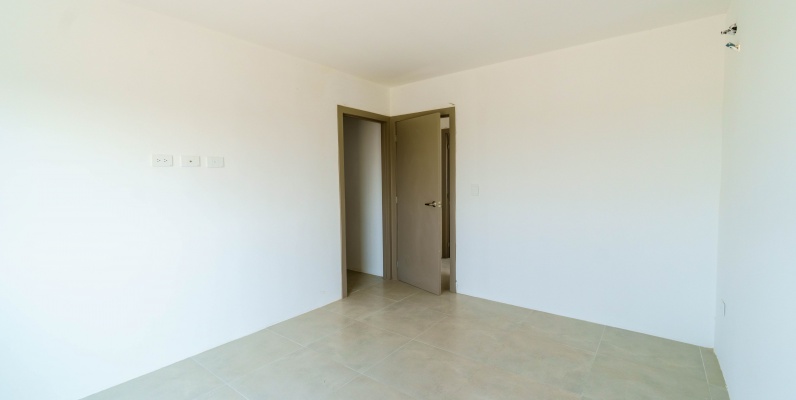 Casa en venta por estrenar con excelentes acabados en Urbanización Amalfi, Vía la Aurora Km 5.5 GeoBienes - Casa en venta por estrenar con excelentes acabados en Urbanización Amalfi, Vía la Aurora Km 5.5 - Plusvalia Guayaquil Casas de venta y alquiler Inmobiliaria Ecuador