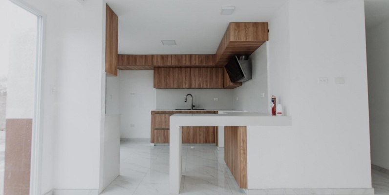 Casa en venta por estrenar en Urbanización Villa del Rey etapa Princesa Kate GeoBienes - Casa en venta por estrenar en Urbanización Villa del Rey etapa Princesa Kate - Plusvalia Guayaquil Casas de venta y alquiler Inmobiliaria Ecuador