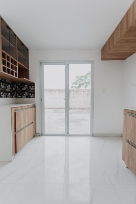 Casa en venta por estrenar en Urbanización Villa del Rey etapa Princesa Kate GeoBienes - Casa en venta por estrenar en Urbanización Villa del Rey etapa Princesa Kate - Plusvalia Guayaquil Casas de venta y alquiler Inmobiliaria Ecuador