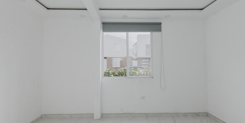 Casa en venta por estrenar en Urbanización Villa del Rey etapa Princesa Kate GeoBienes - Casa en venta por estrenar en Urbanización Villa del Rey etapa Princesa Kate - Plusvalia Guayaquil Casas de venta y alquiler Inmobiliaria Ecuador