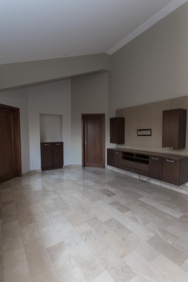 Casa en venta remodelada en la Urb. Villanueva, Km 1, Vía Samborondón GeoBienes - Casa en venta remodelada en la Urb. Villanueva, Km 1, Vía Samborondón - Plusvalia Guayaquil Casas de venta y alquiler Inmobiliaria Ecuador