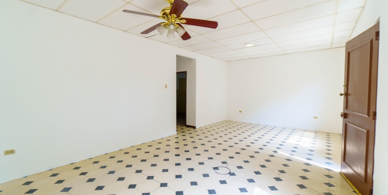 Casa en venta ubicada en Cdla. Ferroviaria, Guayaquil GeoBienes - Casa en venta ubicada en Cdla. Ferroviaria, Guayaquil - Plusvalia Guayaquil Casas de venta y alquiler Inmobiliaria Ecuador