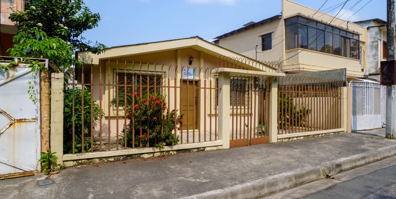 Casa en venta ubicada en Cdla. Ferroviaria, Guayaquil GeoBienes - Casa en venta ubicada en Cdla. Ferroviaria, Guayaquil - Plusvalia Guayaquil Casas de venta y alquiler Inmobiliaria Ecuador